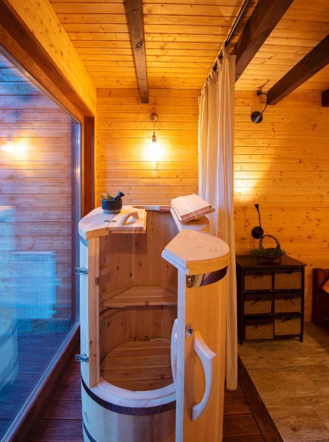 Pinus Villas Lodge With Private Jacuzzi & Phyto-Sauna Retreat Zheleznitsa 외부 사진