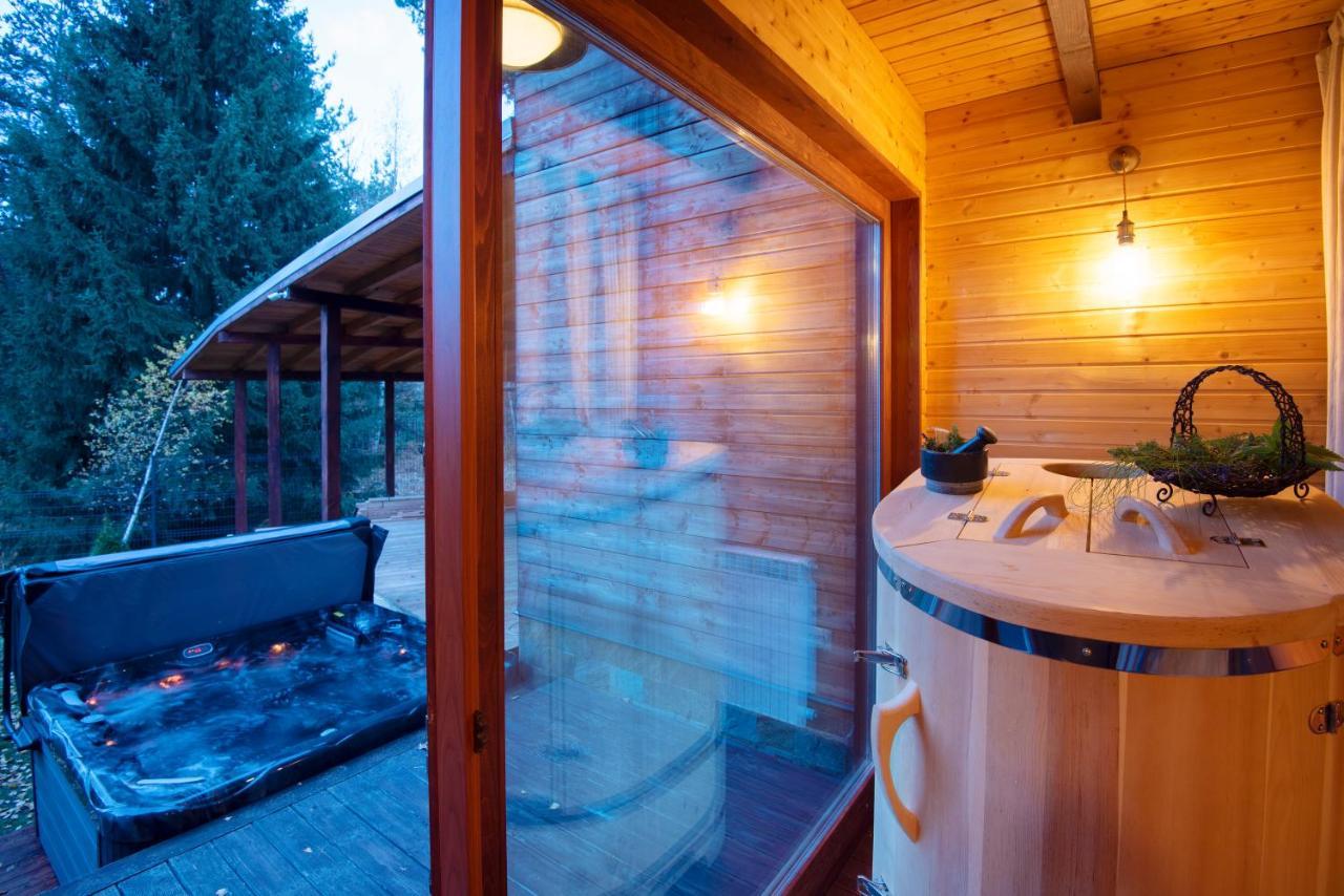 Pinus Villas Lodge With Private Jacuzzi & Phyto-Sauna Retreat Zheleznitsa 외부 사진
